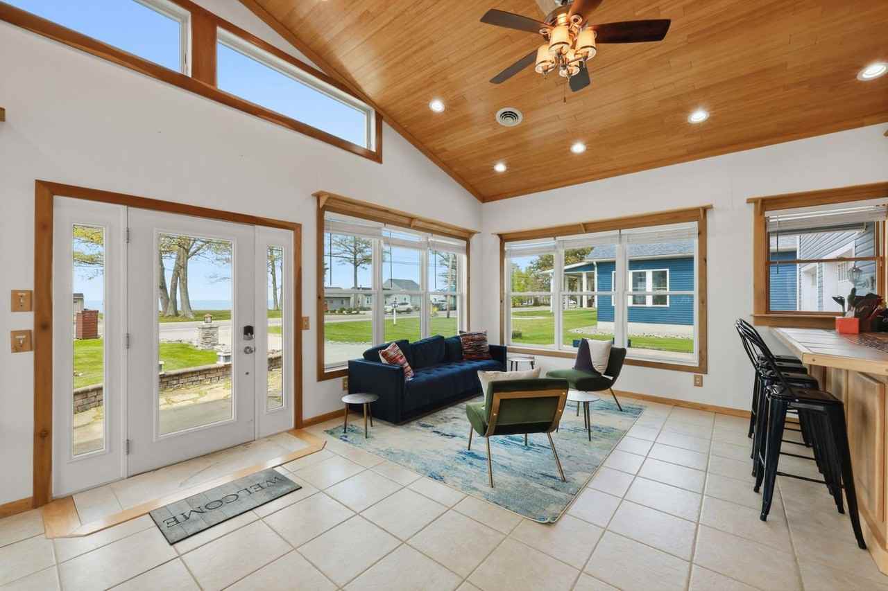 4262 Lake Rd E #1593881P - Photo 5 of 50