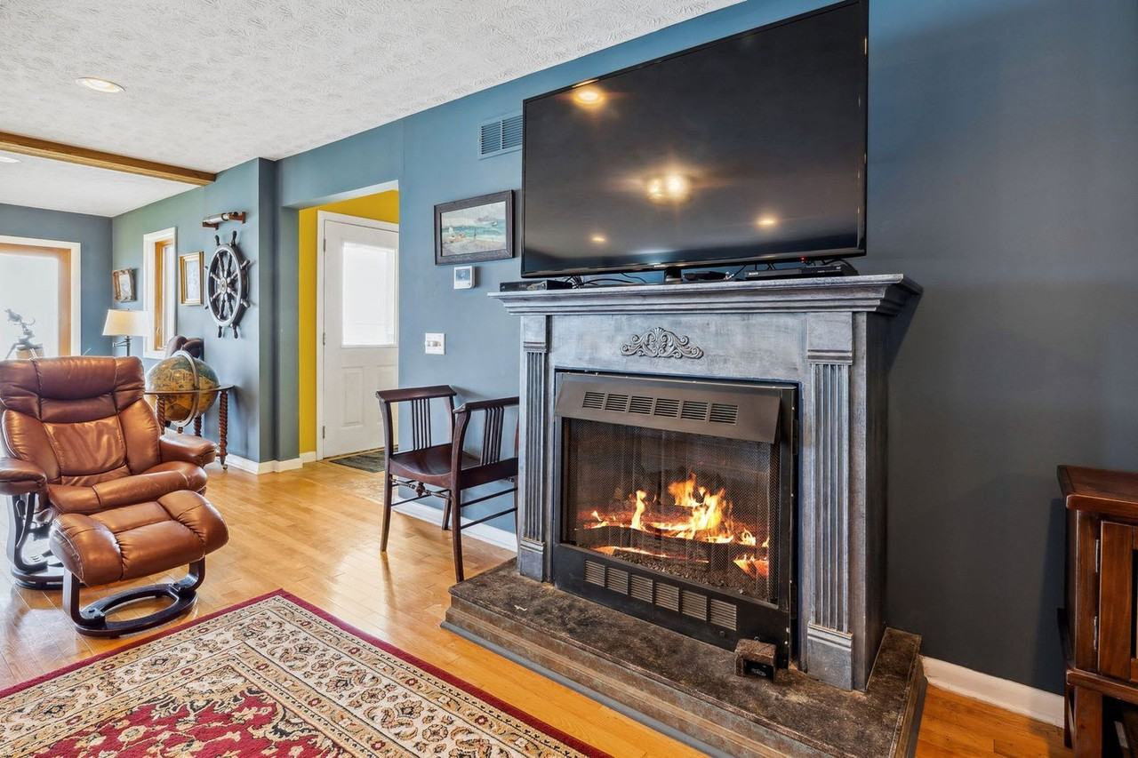 4433 Lake Rd E #1593875P - Photo 3 of 49