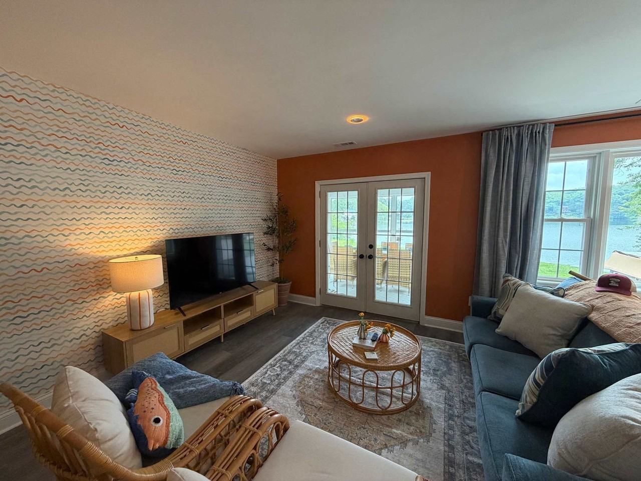 3809 Powell Ave #1593891P - Photo 3 of 36