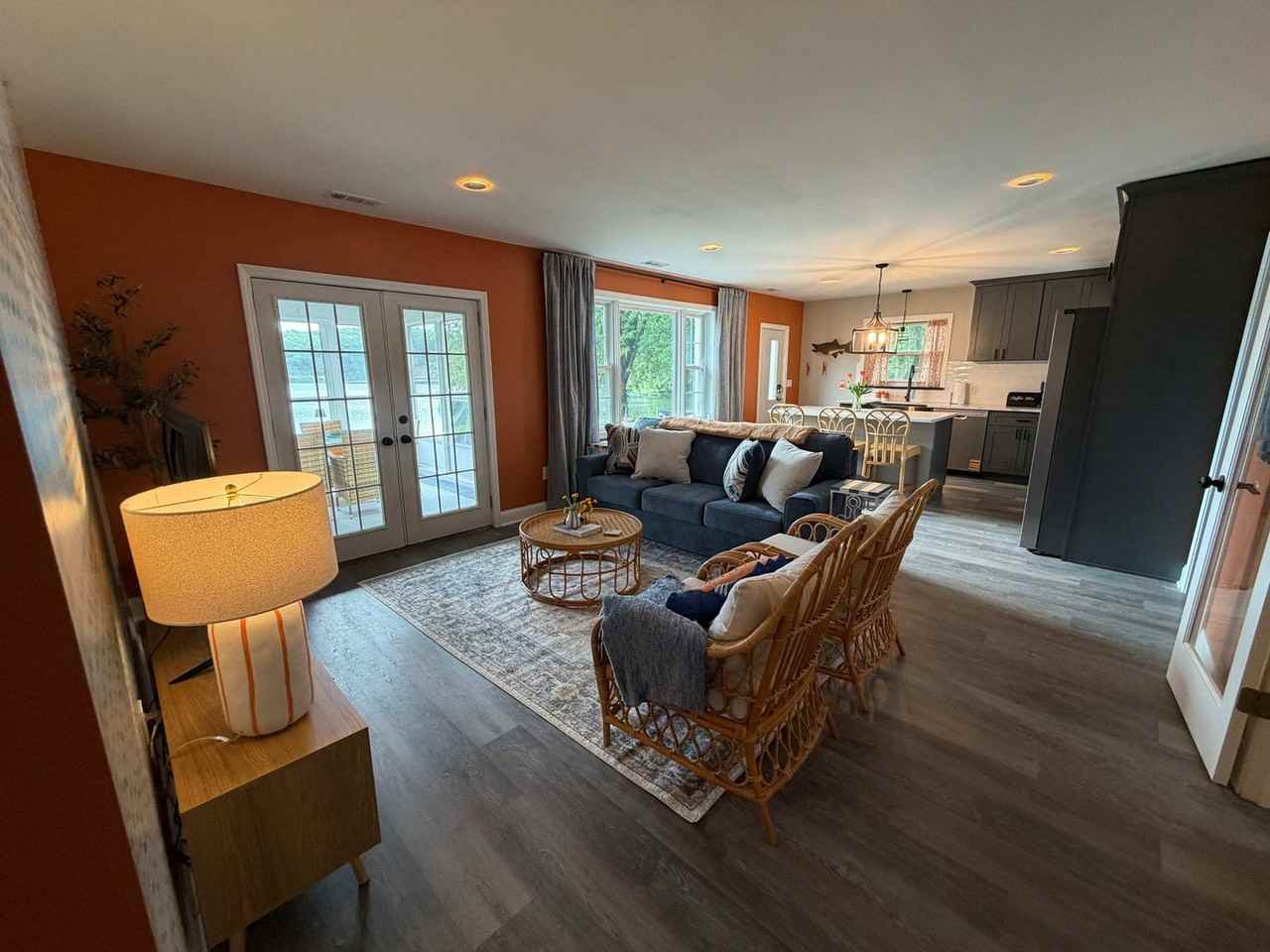 3809 Powell Ave #1593891P - Photo 6 of 36