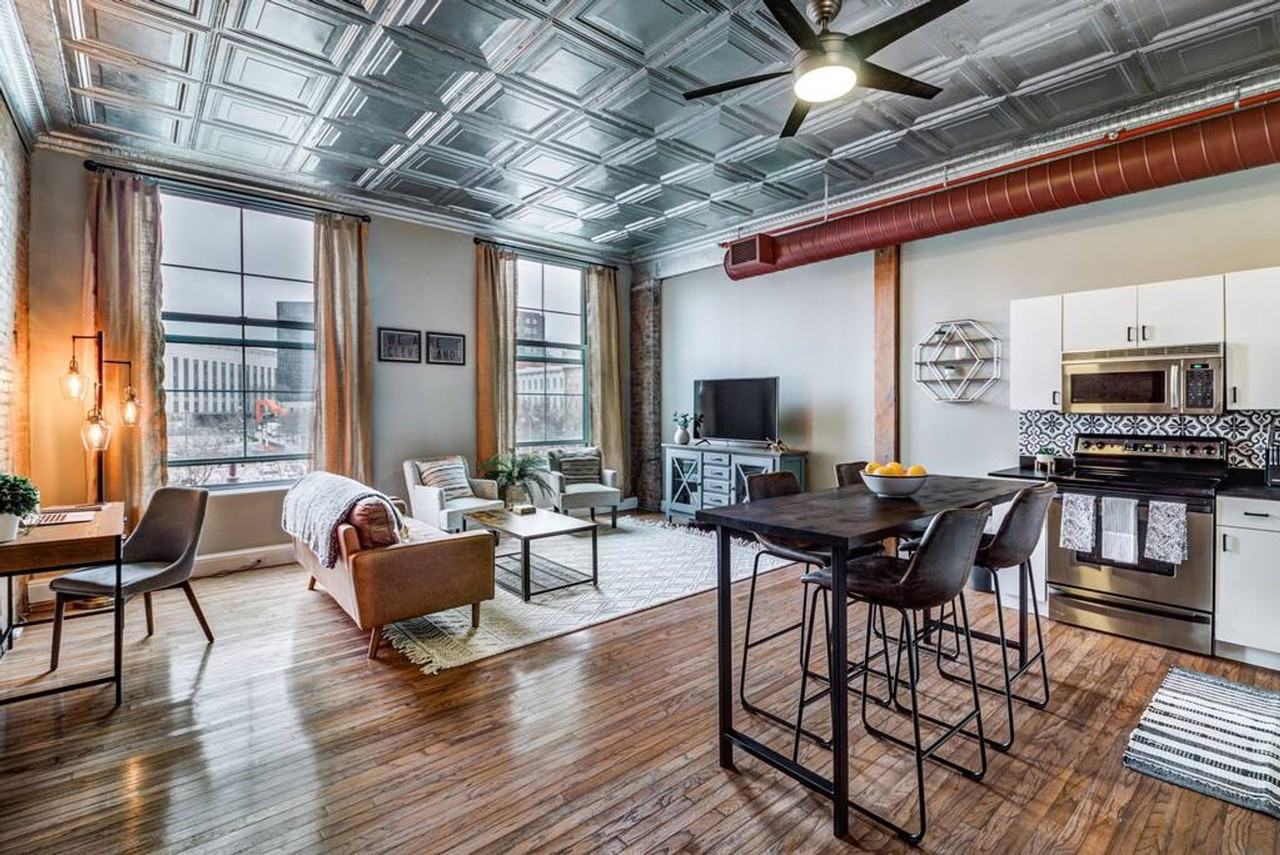 408 W Saint Clair Ave #1593909P - Photo 6 of 13