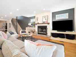 featured image of 2254 W 11th St