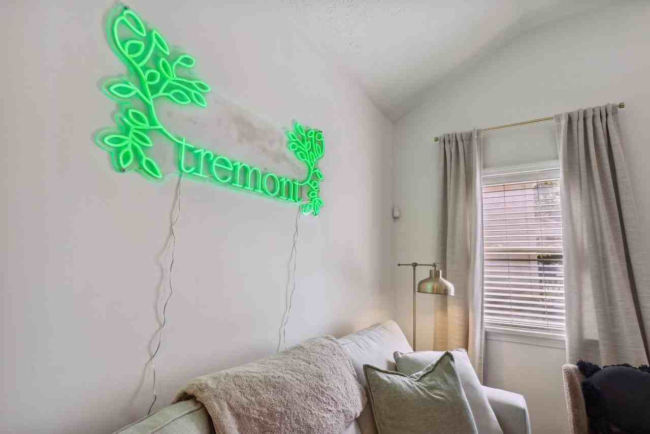 2588 W 11th St #1593915P - Photo 5 of 16