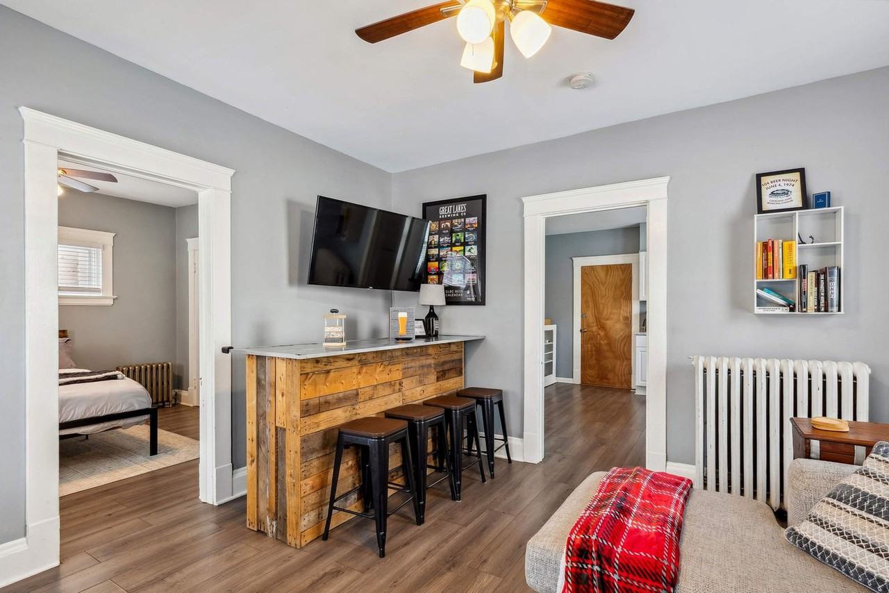1626 Ridgewood Avenue - Photo 2 of 17