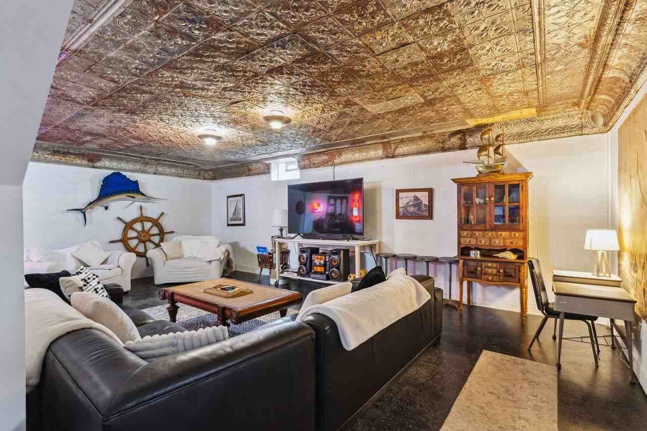 6 Lake Hurst Dr #1593925P - Photo 6 of 50