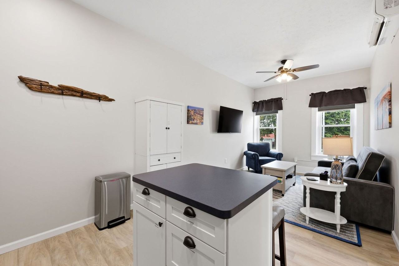 5502 Liberty Ave #1593931P - Photo 6 of 31