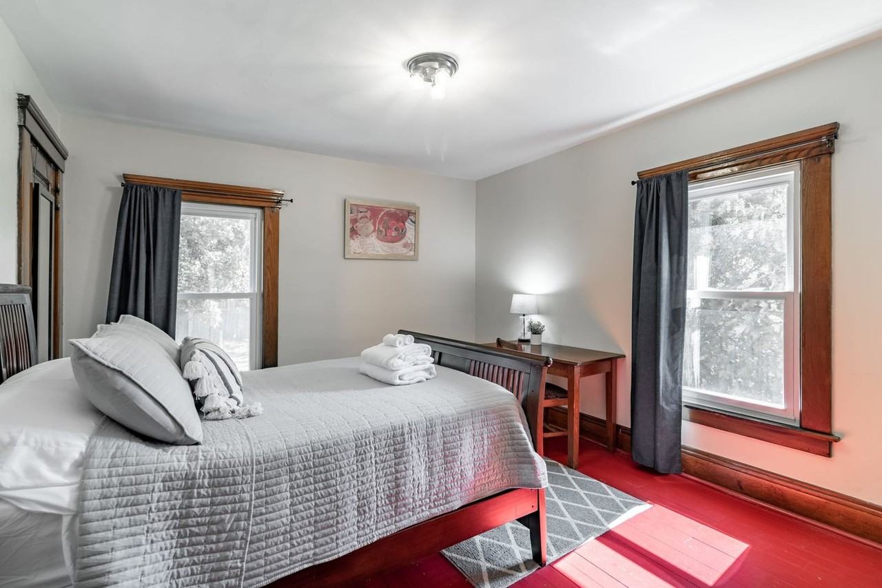 341 N Water St #1593935P - Photo 6 of 18