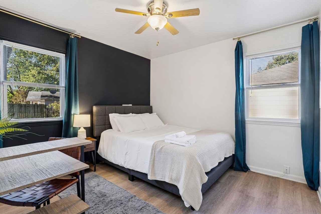 6484 Aylesworth Dr #1593933P - Photo 5 of 29