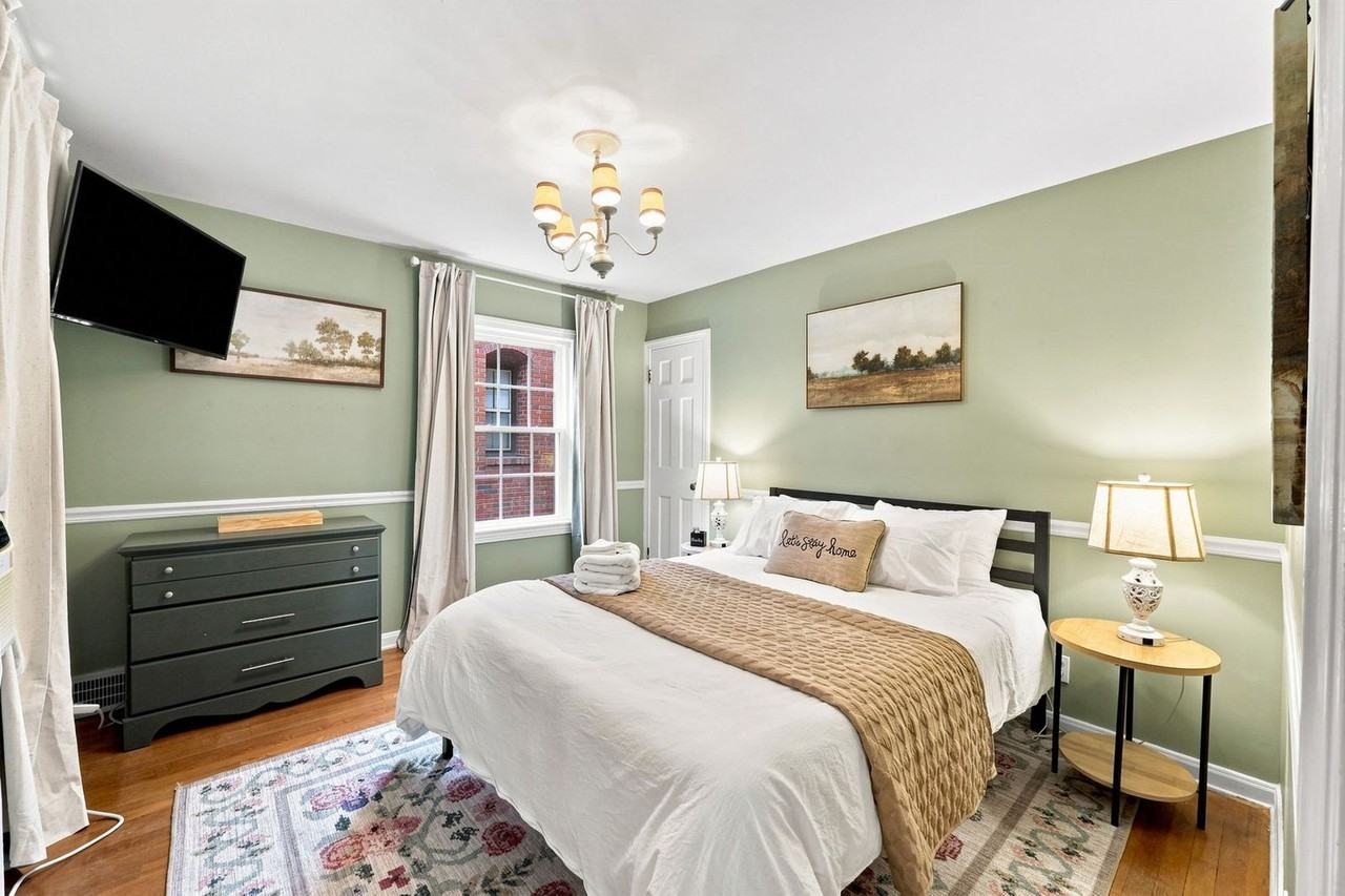2591 University Blvd #1593942P - Photo 7 of 48