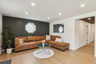 1045 Jefferson St - Photo 1 of 1