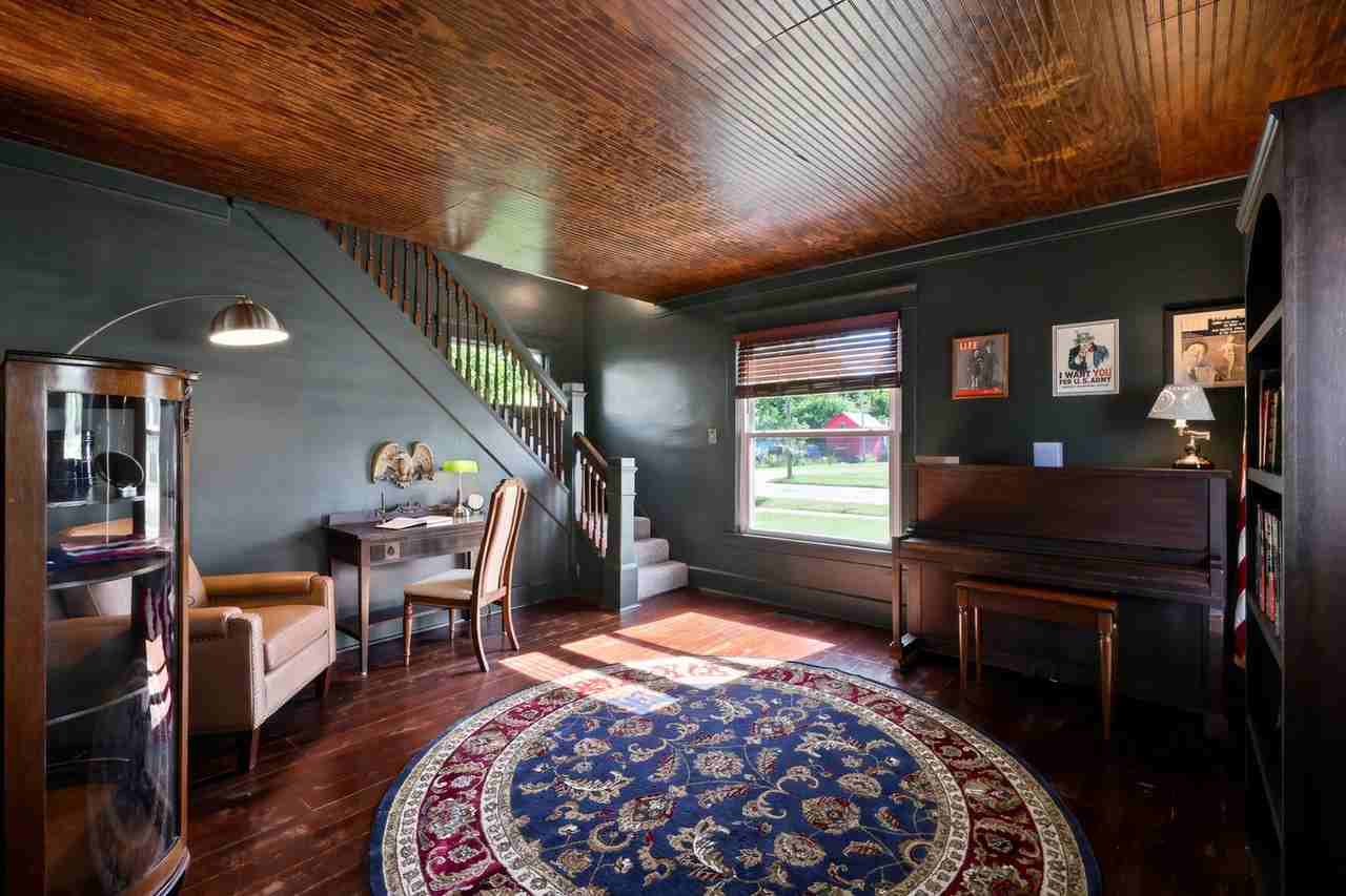 978 State St #1593987P - Photo 4 of 37