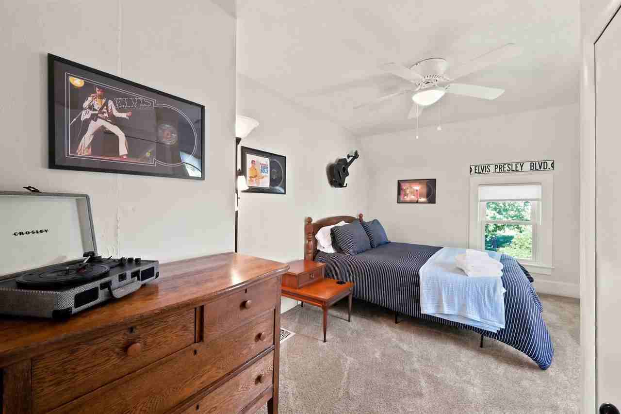 978 State St #1593987P - Photo 6 of 37