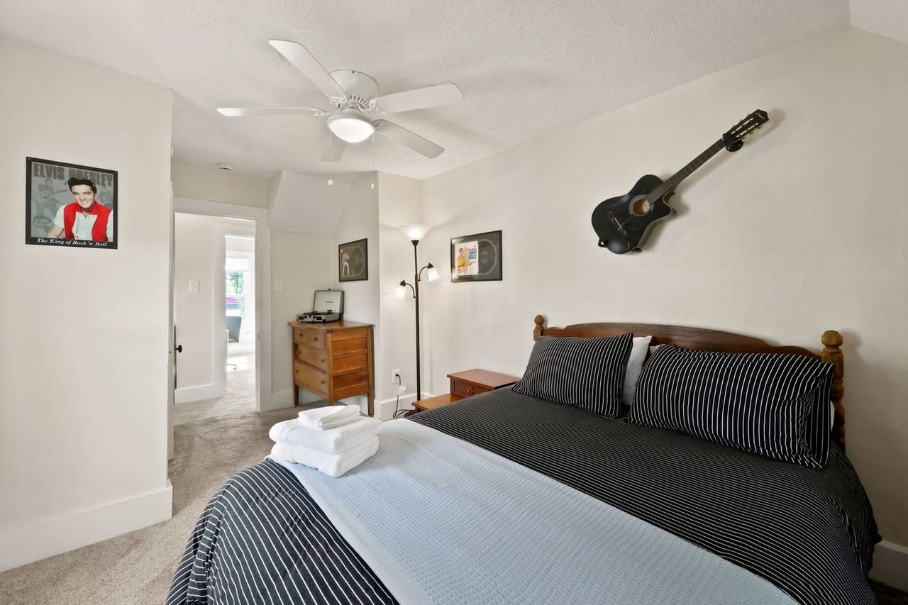 978 State St #1593987P - Photo 7 of 37