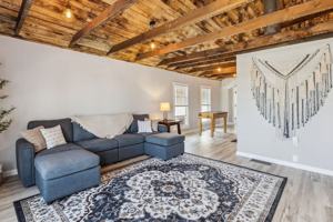 featured image of 914 W Market St