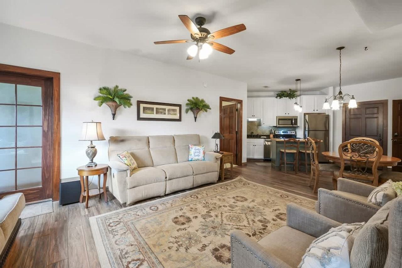 473 Cuscowilla Drive - Photo 3 of 32