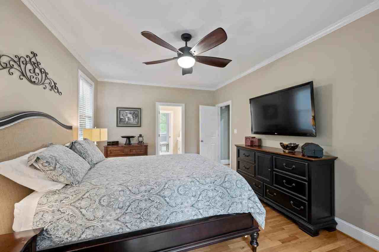 110 Mayfair Ct #1594705P - Photo 7 of 25