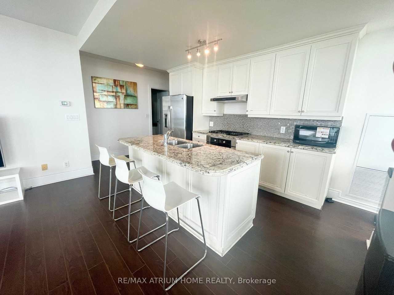 33 Bay Street #4905 - Photo 6 of 20