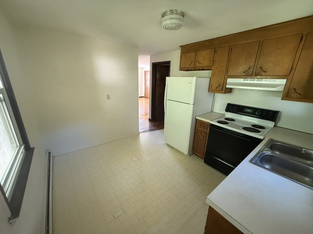 372 Park Street #8 - Photo 2 of 11