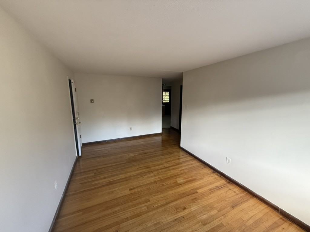 372 Park Street #8 - Photo 5 of 11