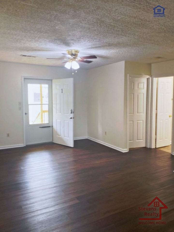 232 Dogwood Pointe Dr #1 - Photo 5 of 10