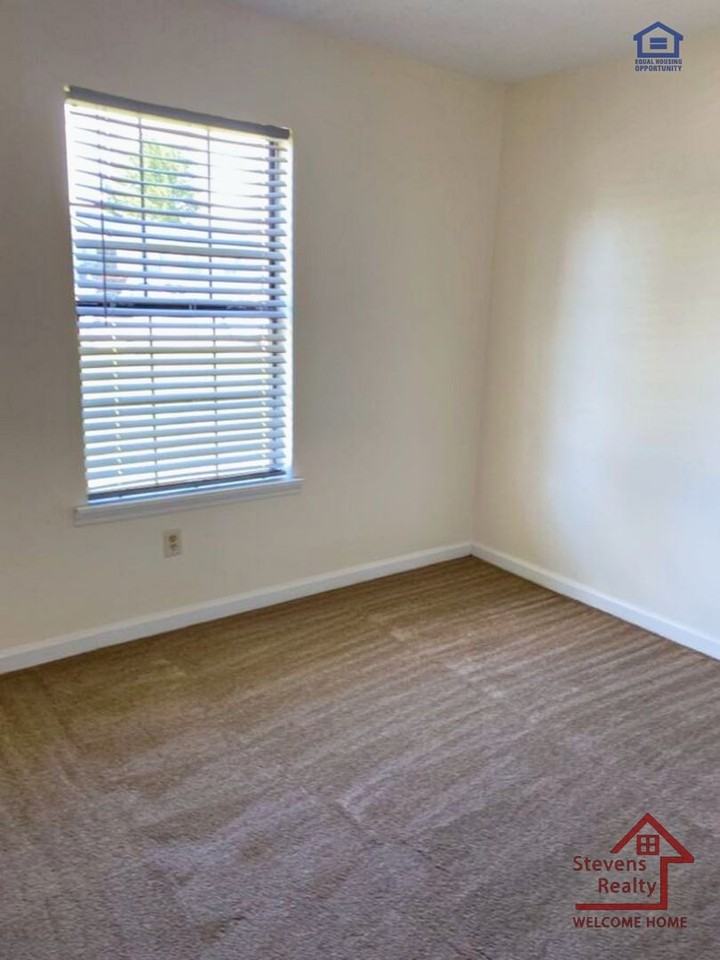 232 Dogwood Pointe Dr #1 - Photo 6 of 10