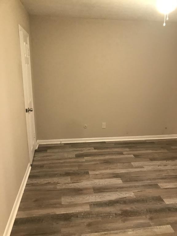 3021 Cusseta Rd Apt 11 - Photo 6 of 8