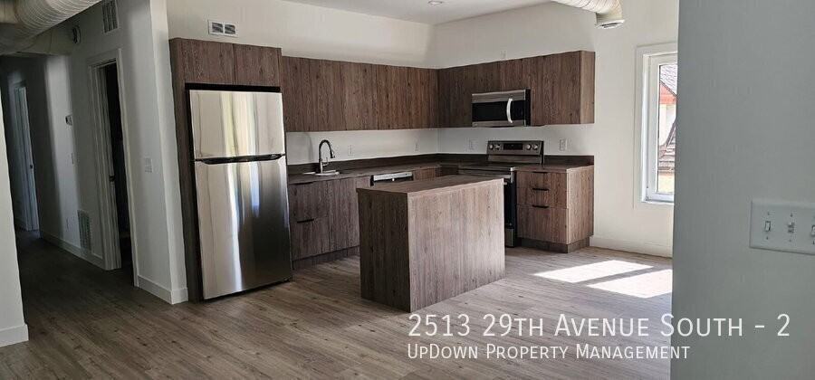 2513 29th Ave S #2 - Photo 3 of 13
