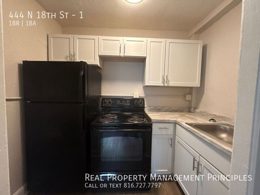 444 N 18th St #1 - Photo 5 of 8