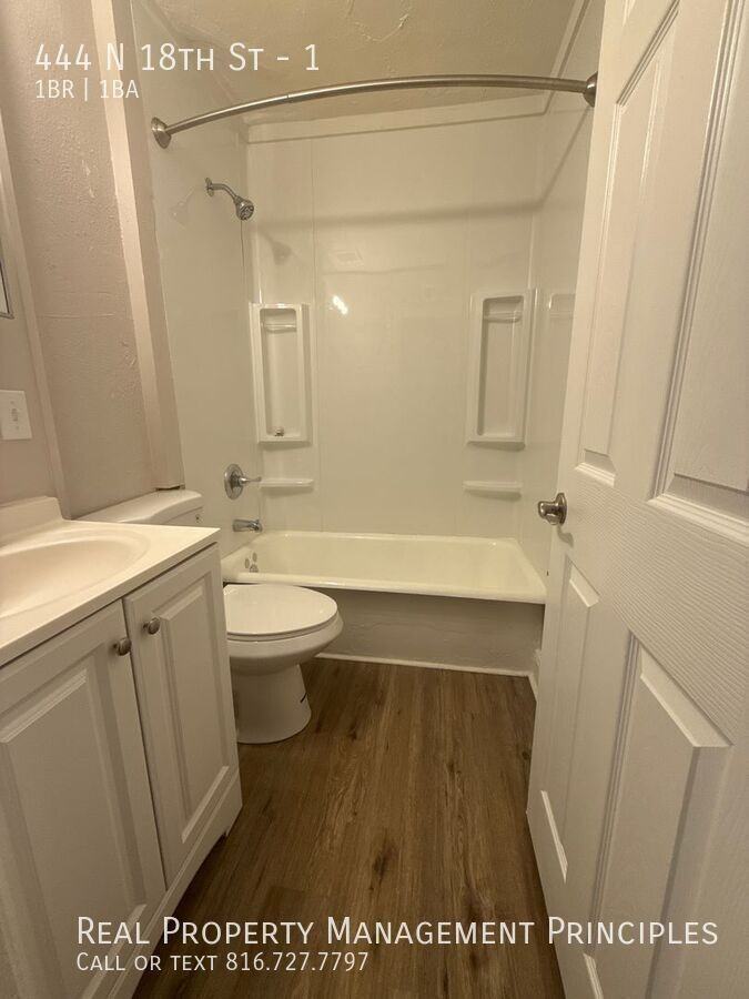 444 N 18th St #1 - Photo 6 of 8