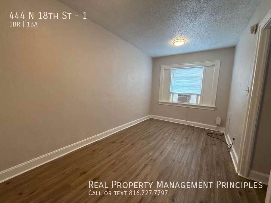 444 N 18th St #1 - Photo 7 of 8