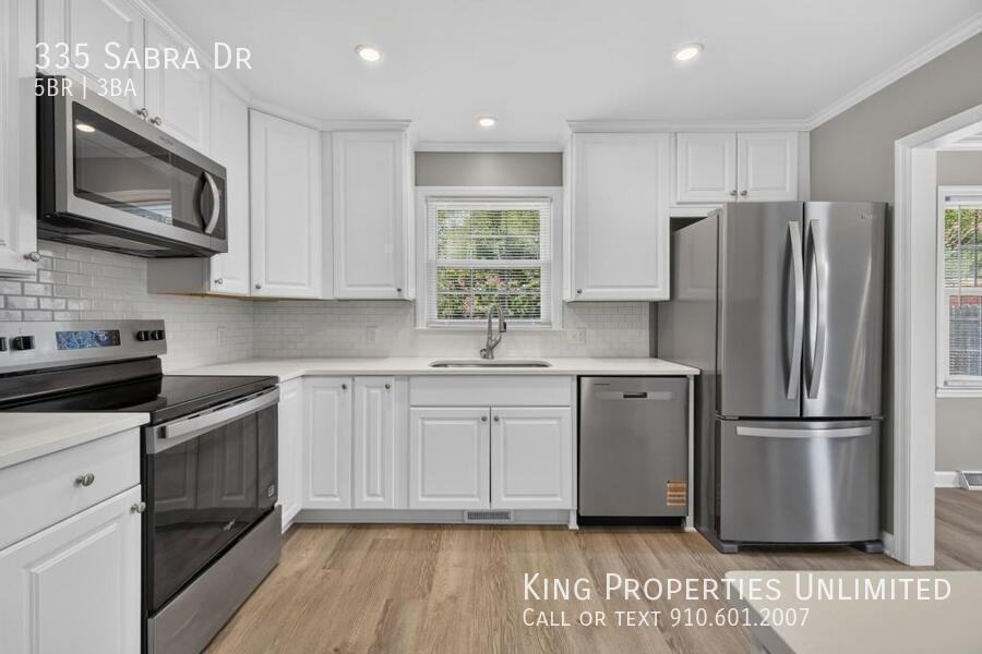 335 Sabra Dr