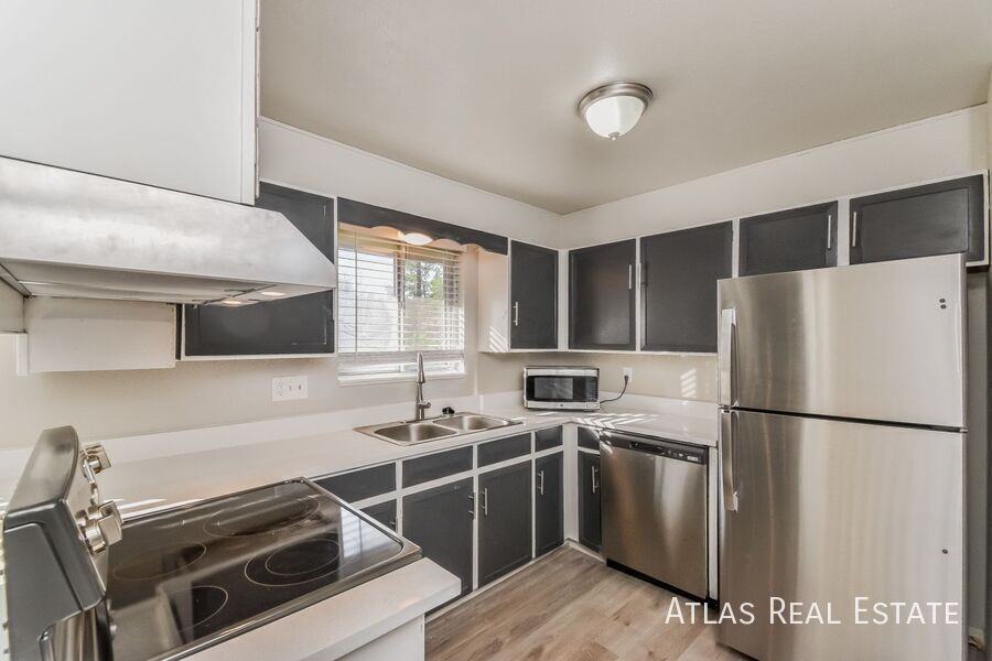 49 S Roosevelt St - Photo 6 of 22