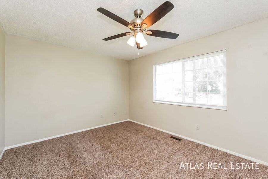 7145 Red Cloud St - Photo 7 of 21