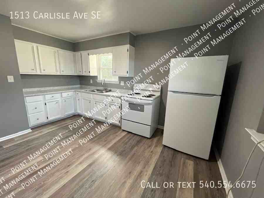 1513 Carlisle Ave Se - Photo 4 of 13