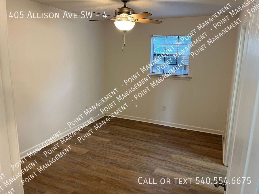 405 Allison Ave Sw #4 - Photo 5 of 8
