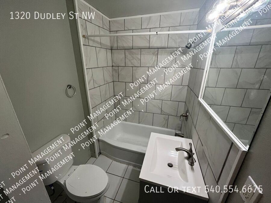 1320 Dudley St Nw - Photo 6 of 7