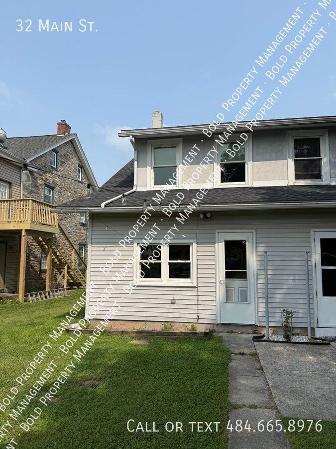 32 E Main St - Photo 4 of 16