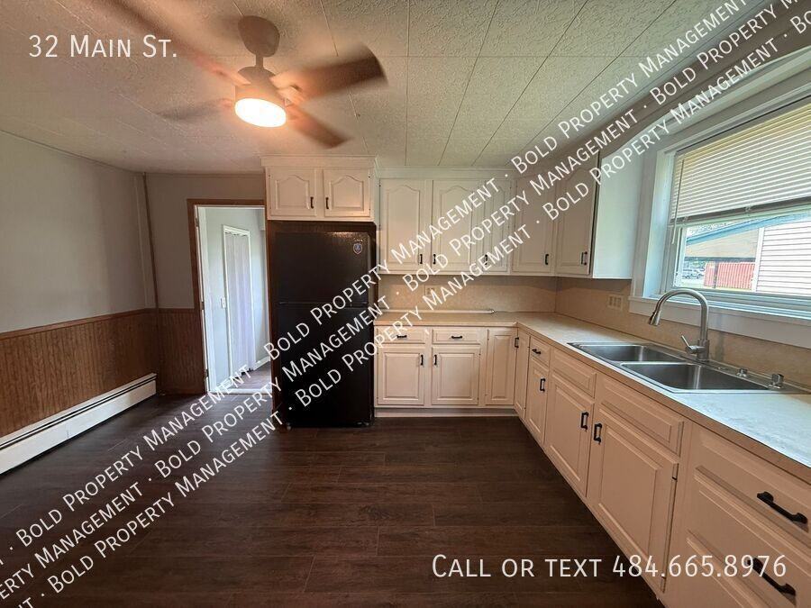32 E Main St - Photo 7 of 16