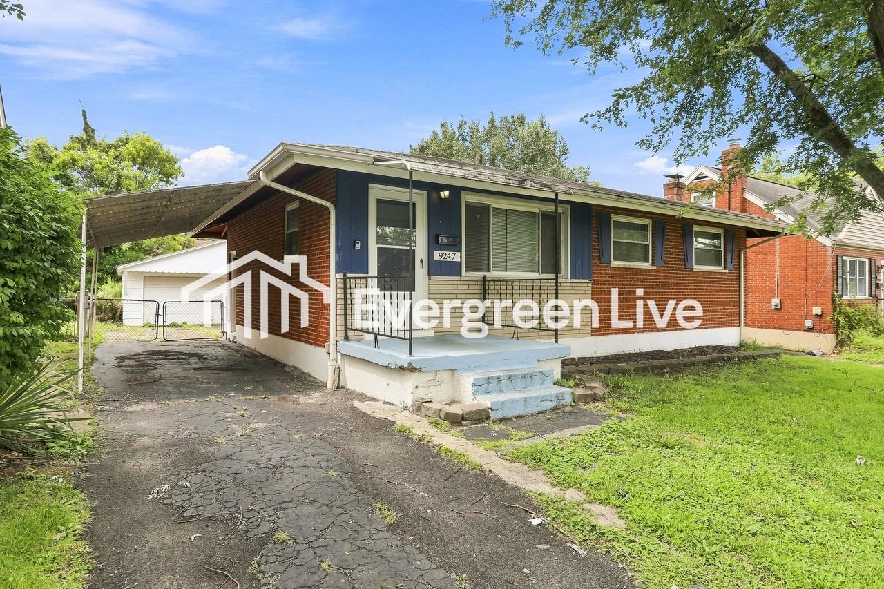 9247 Coogan Dr - Photo 2 of 15