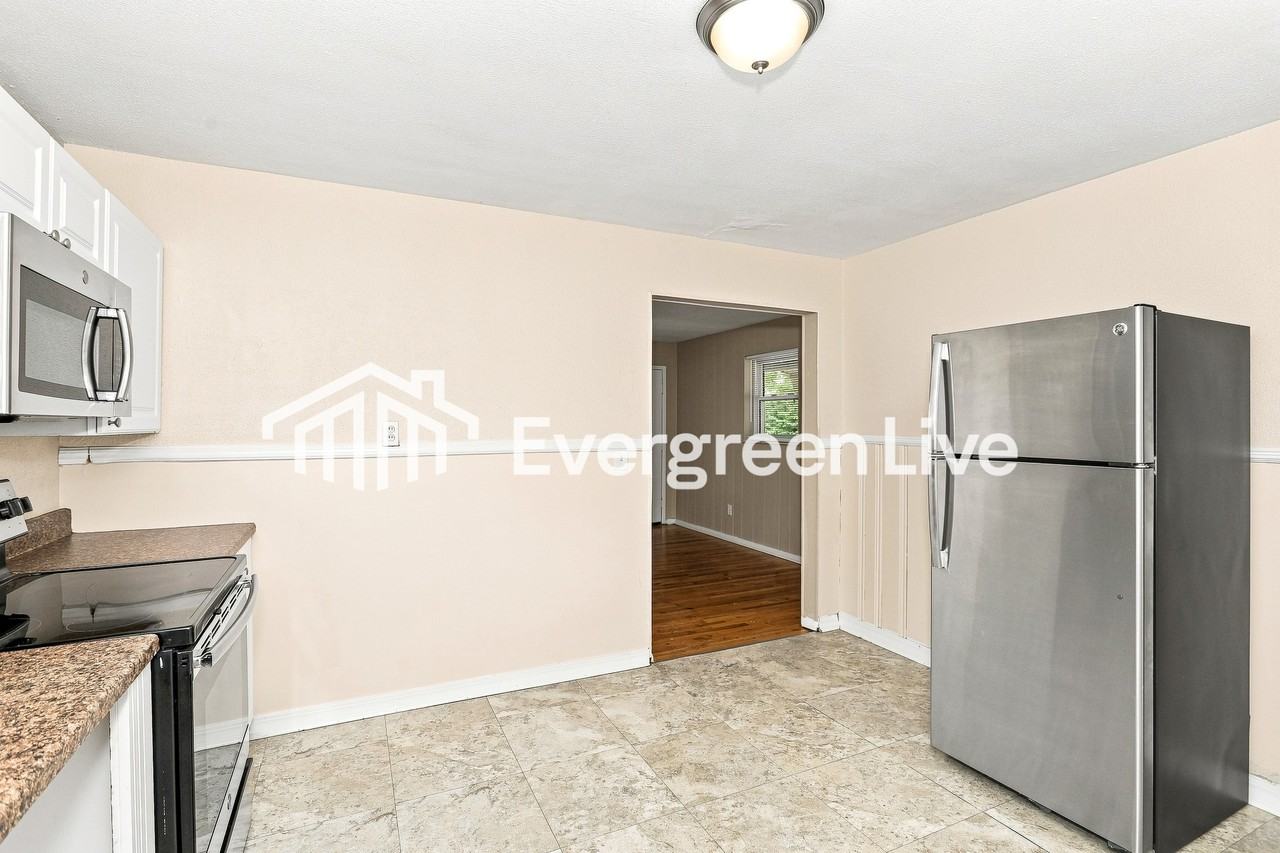 9247 Coogan Dr - Photo 6 of 15