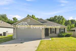 featured image of 2825 E Quincy St