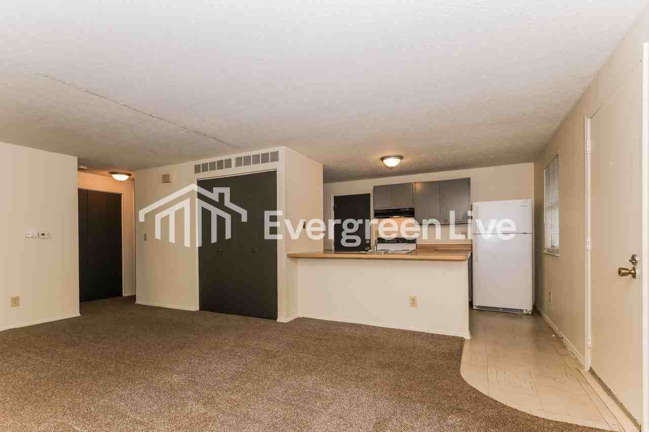 8277 Mount Mckinley Dr - Photo 4 of 15