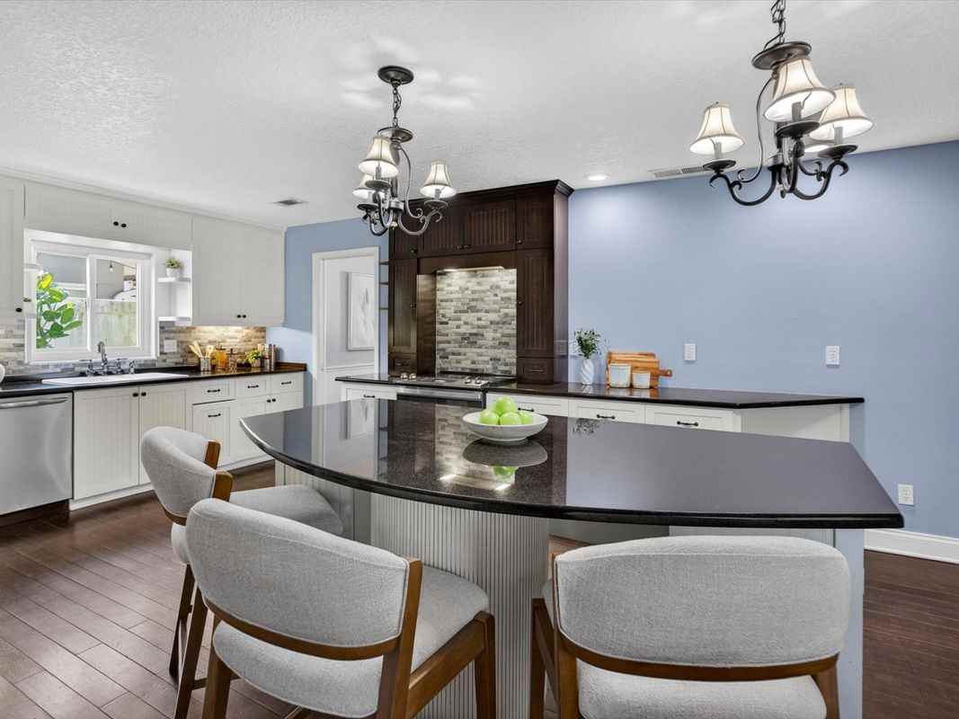 333 Cornwall Rd - Photo 7 of 8