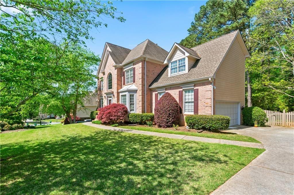 7205 Fawn Lake Dr - Photo 3 of 50