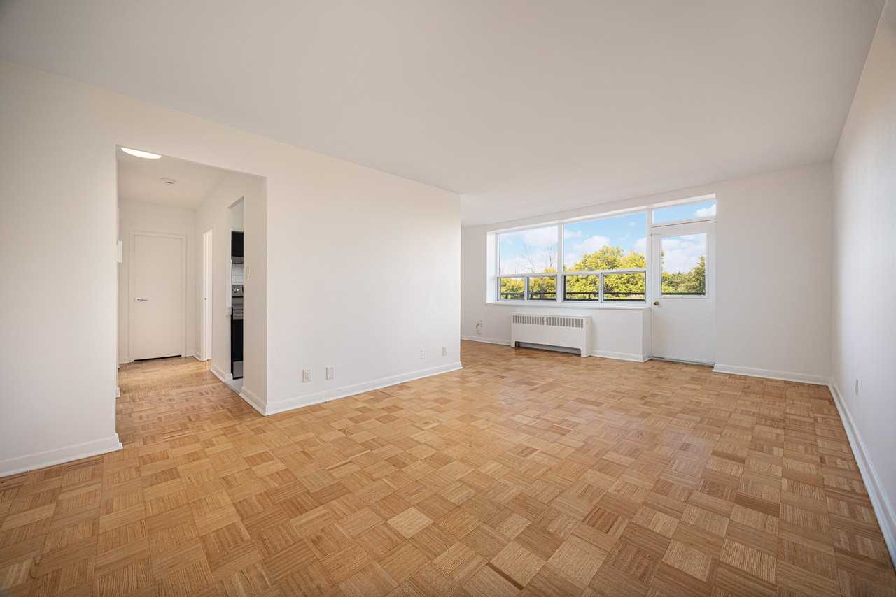 60 Esther Lorrie Drive - Photo 6 of 18