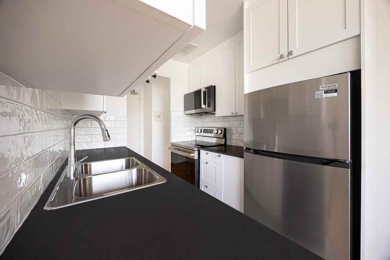 70 Esther Lorrie Drive - Photo 4 of 17