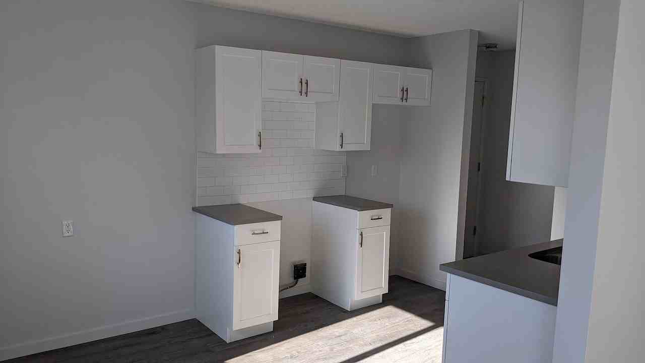 Milan Apartments - Photo 3 of 12