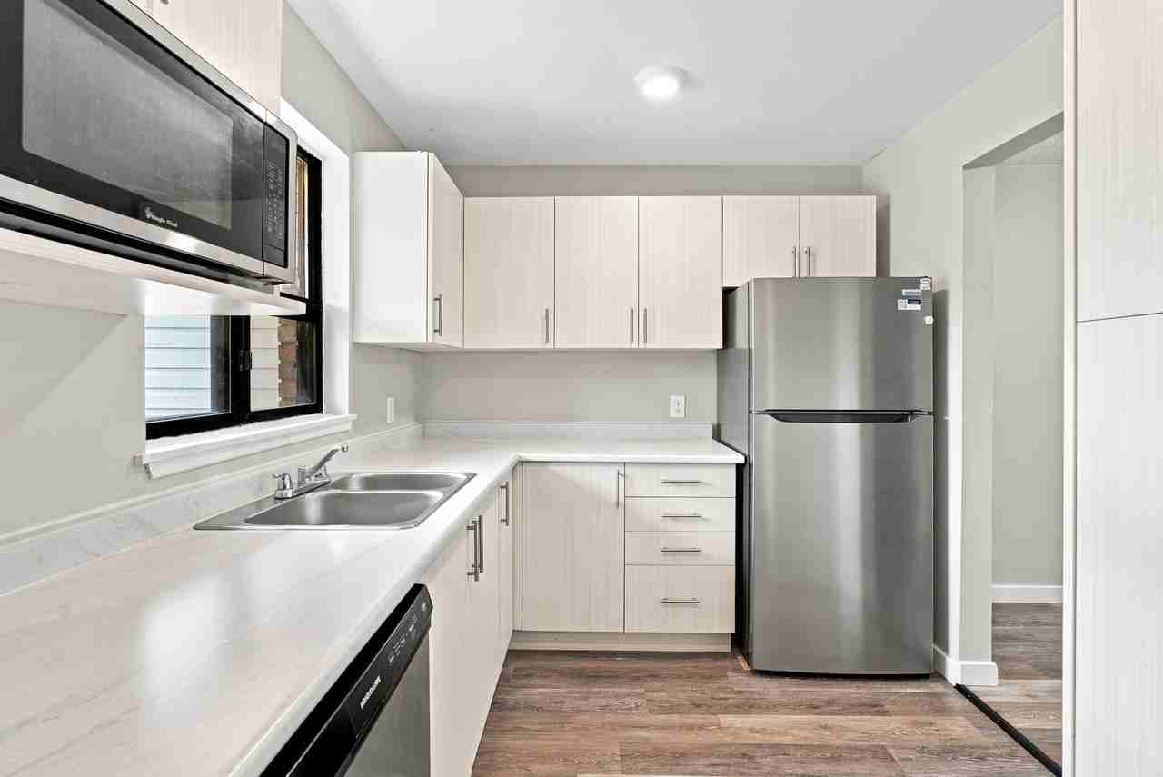 Crystal Heights Townhouses - Photo 7 of 13
