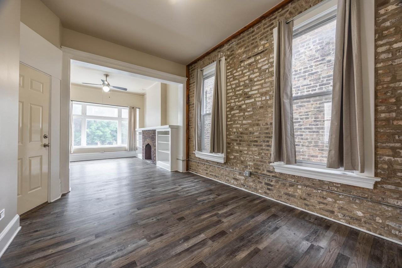 1102 N California Ave #2 - Photo 6 of 27