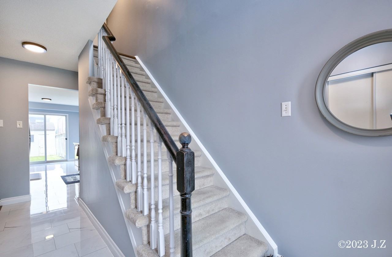 38 Pine Gate Pl - Photo 3 of 20